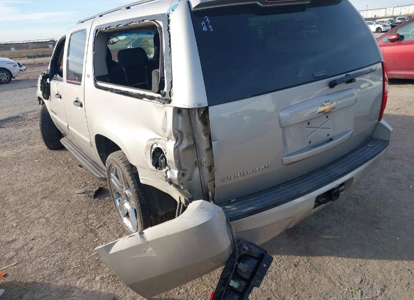 Photo 6 of 2007 Chevrolet Suburban 1500 LS (VIN 3GNFC16J17G306953)