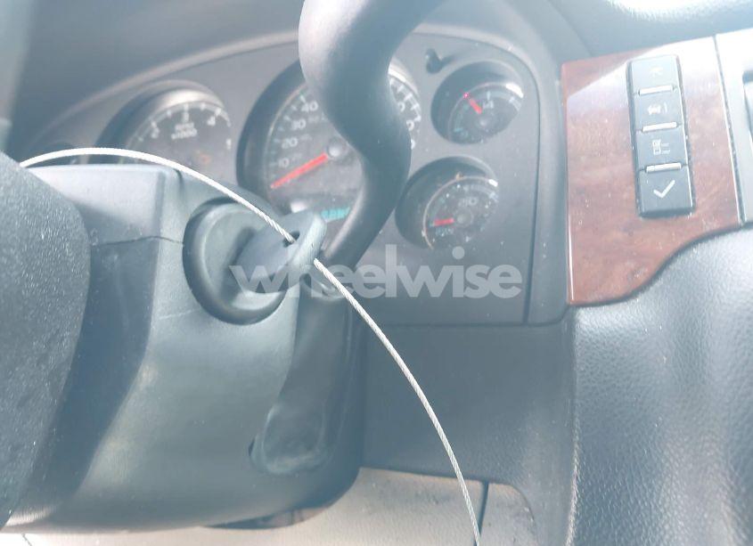 Photo 11 of 2008 Chevrolet Suburban 1500 LTZ (VIN 3GNFC16J18G248182)