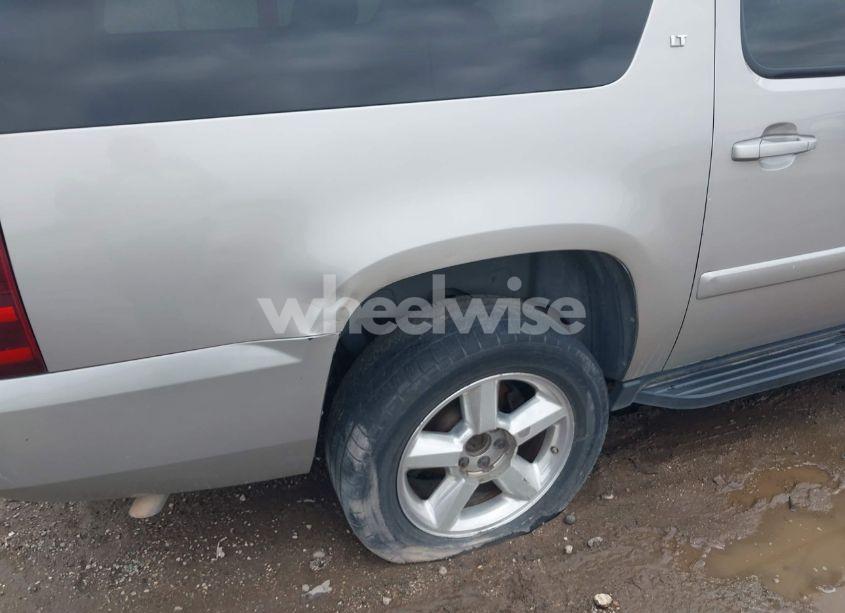 Photo 6 of 2007 Chevrolet Suburban 1500 LT (VIN 3GNFC16J37G135171)