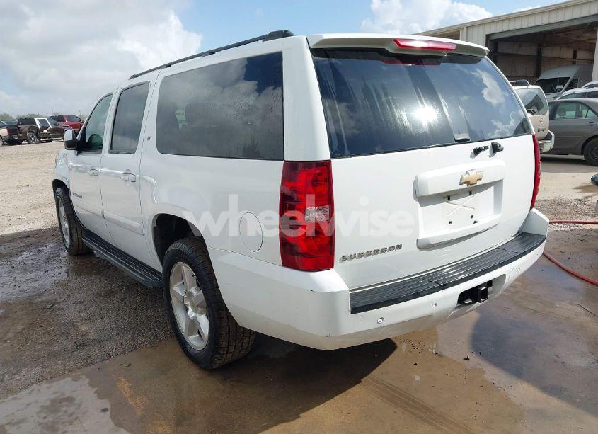 Photo 3 of 2007 Chevrolet Suburban 1500 LT (VIN 3GNFC16J47G100560)