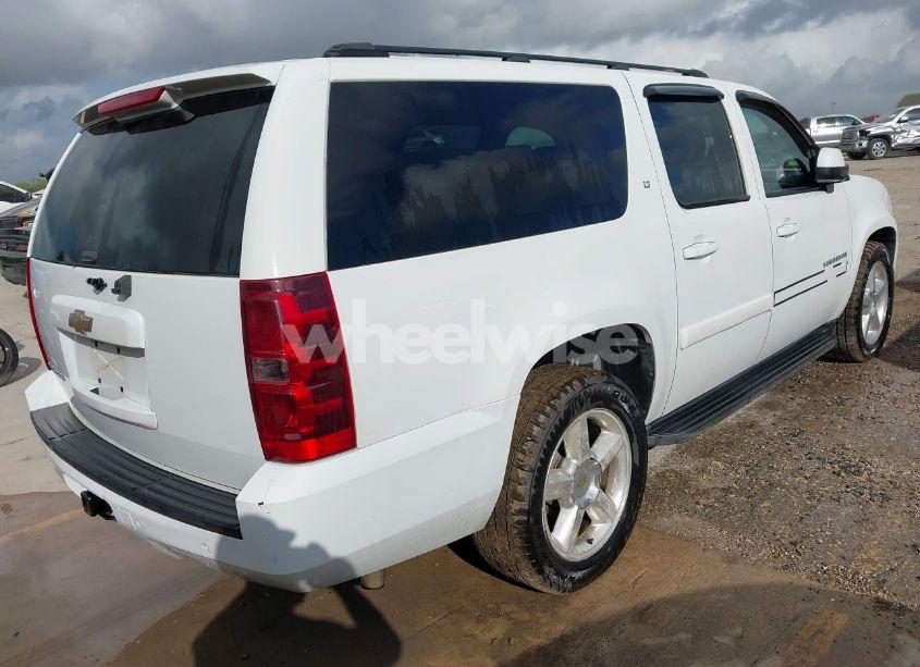 Photo 4 of 2007 Chevrolet Suburban 1500 LT (VIN 3GNFC16J47G100560)