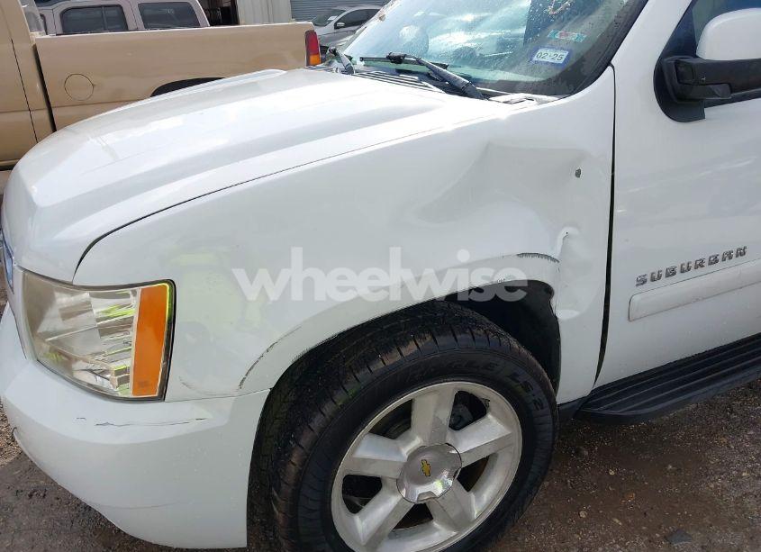 Photo 6 of 2007 Chevrolet Suburban 1500 LT (VIN 3GNFC16J47G100560)