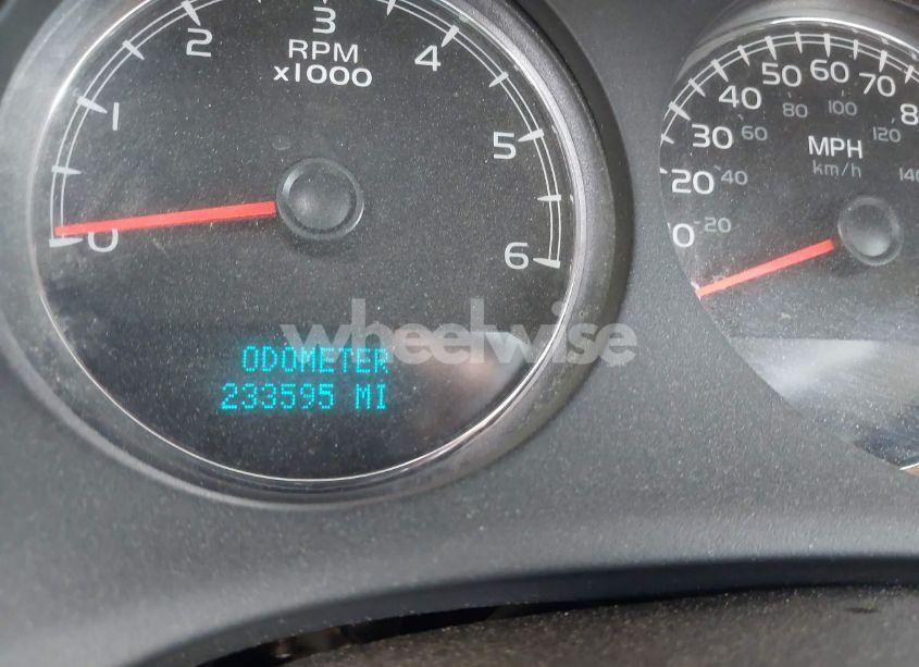 Photo 7 of 2007 Chevrolet Suburban 1500 LT (VIN 3GNFC16J47G100560)