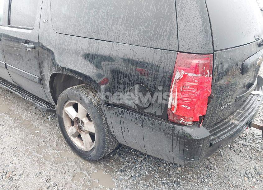 Photo 6 of 2007 Chevrolet Suburban 1500 LTZ (VIN 3GNFC16J47G118072)