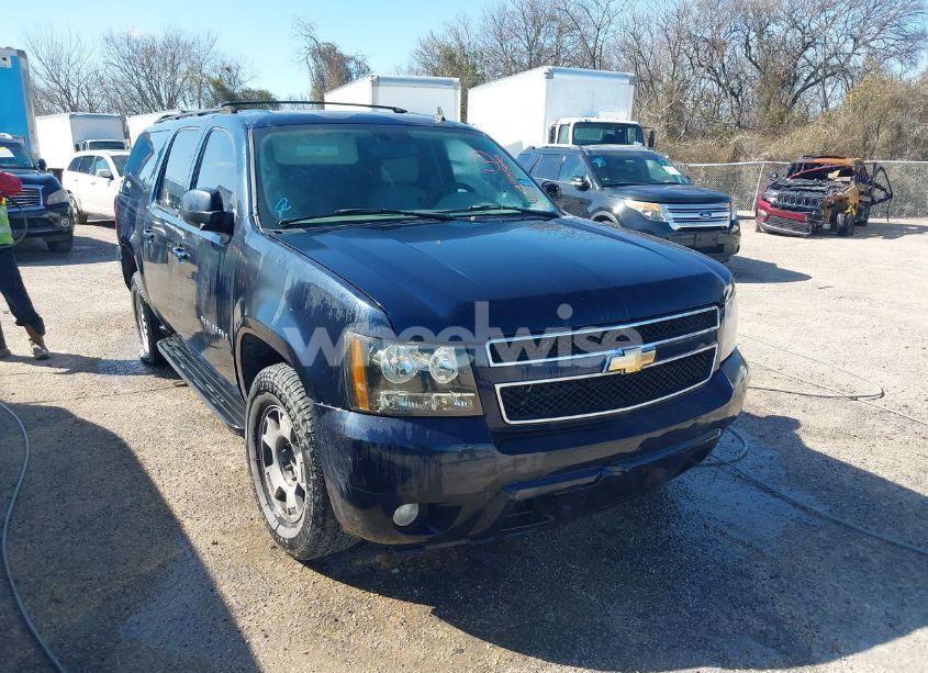 2007 Chevrolet Suburban 1500 LT (VIN 3GNFC16J47G119304) main photo