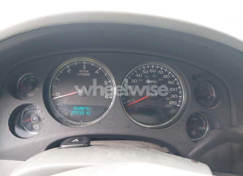 Photo 7 of 2007 Chevrolet Suburban 1500 LT (VIN 3GNFC16J47G119304)