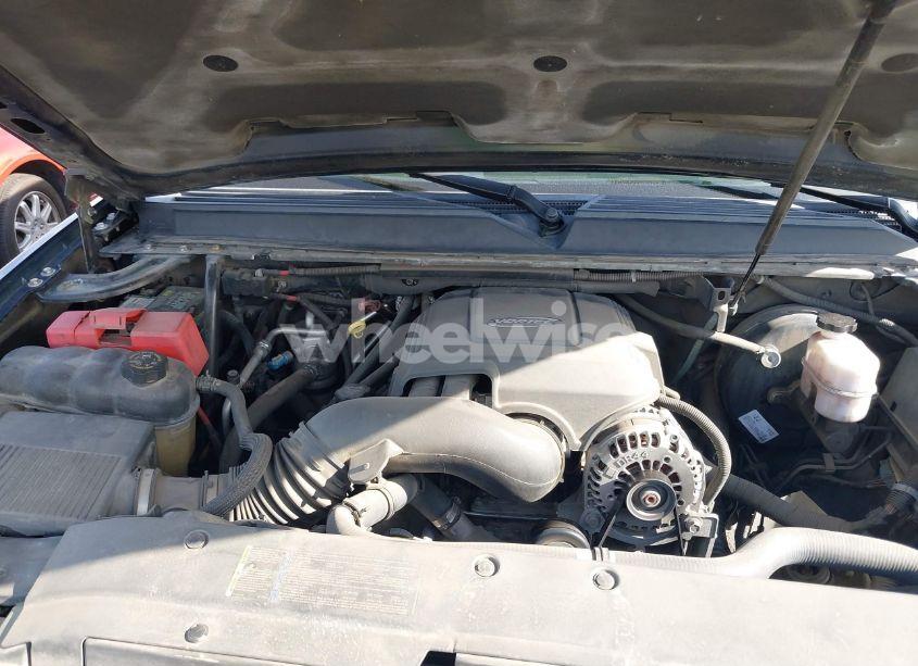 Photo 10 of 2007 Chevrolet Suburban 1500 LT (VIN 3GNFC16J57G112605)