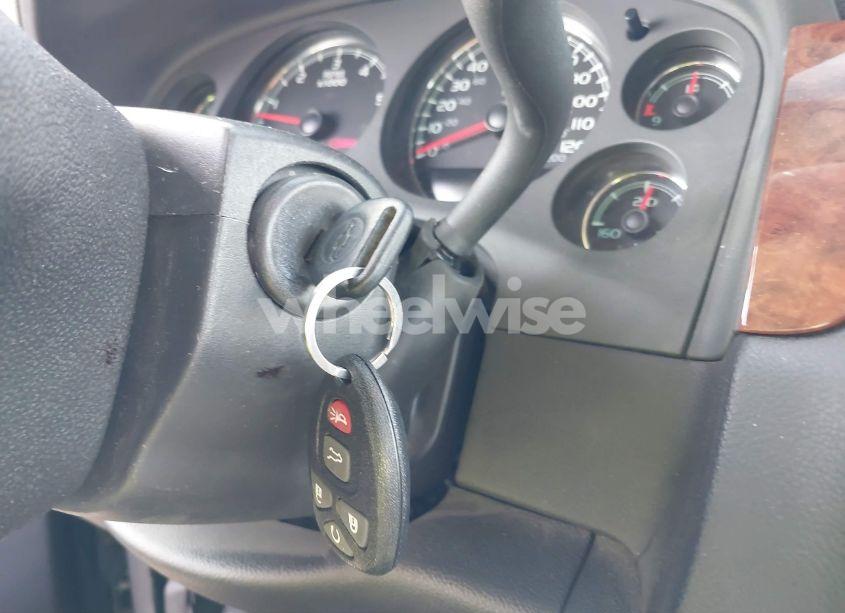 Photo 11 of 2007 Chevrolet Suburban 1500 LT (VIN 3GNFC16J57G112605)