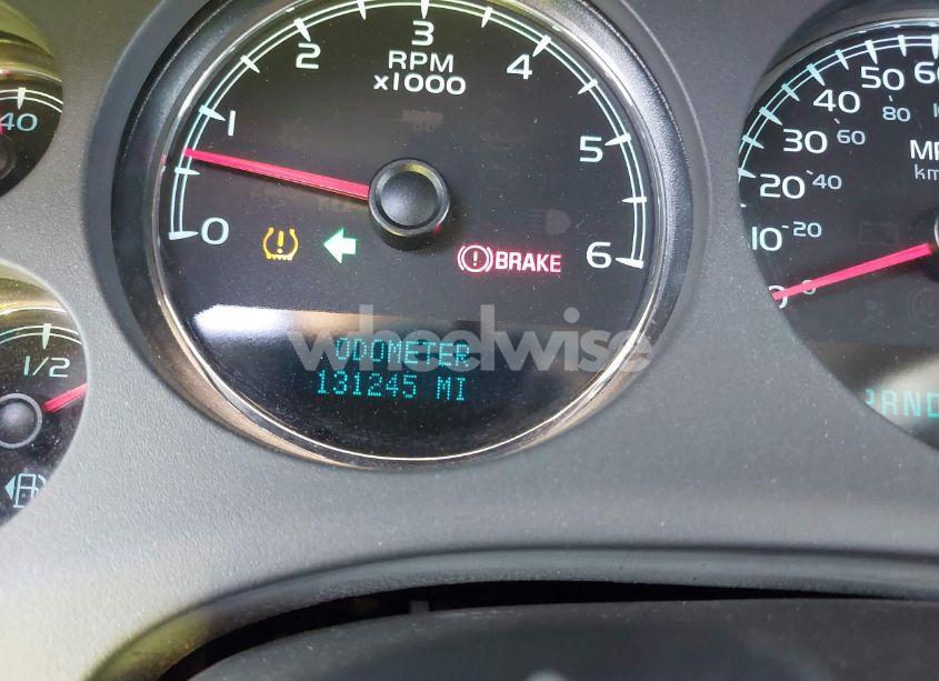 Photo 7 of 2007 Chevrolet Suburban 1500 LT (VIN 3GNFC16J57G112605)