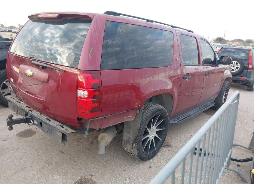 Photo 4 of 2007 Chevrolet Suburban 1500 LS (VIN 3GNFC16J77G100889)