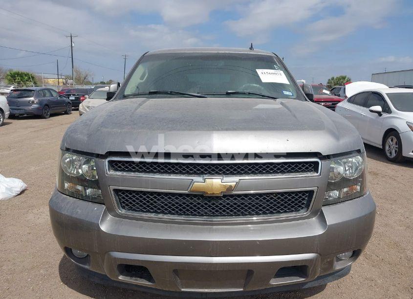 Photo 6 of 2007 Chevrolet Suburban 1500 LT (VIN 3GNFC16J77G114677)