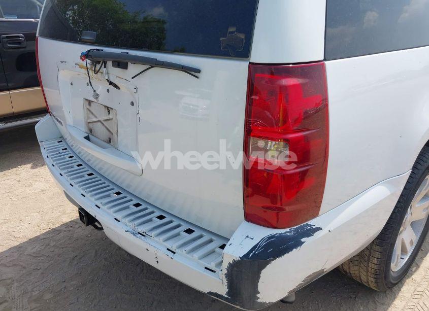 Photo 6 of 2007 Chevrolet Suburban 1500 LT (VIN 3GNFC16J77G136291)