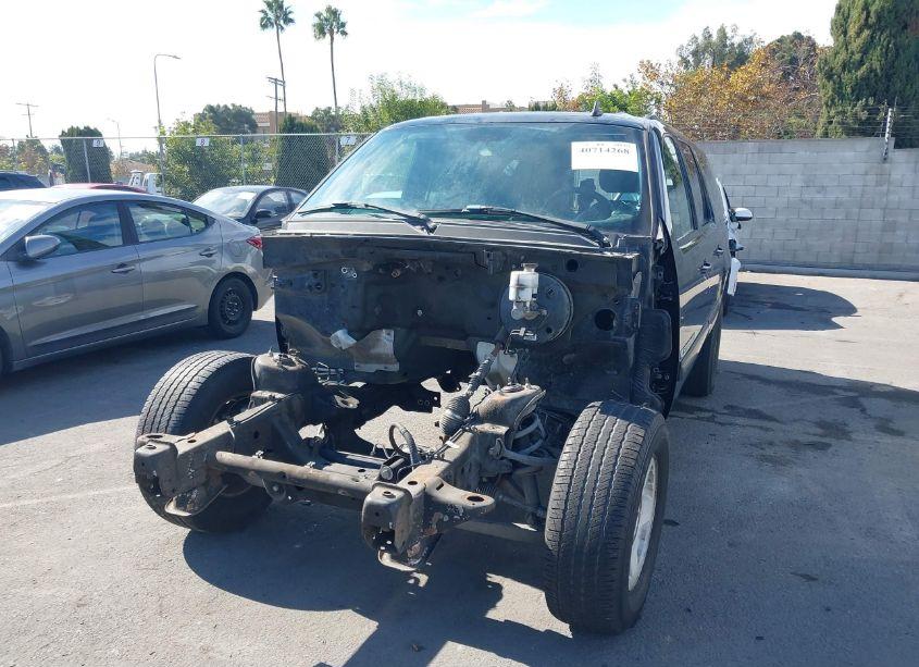 Photo 6 of 2008 Chevrolet Suburban 1500 LT (VIN 3GNFC16J98G194114)