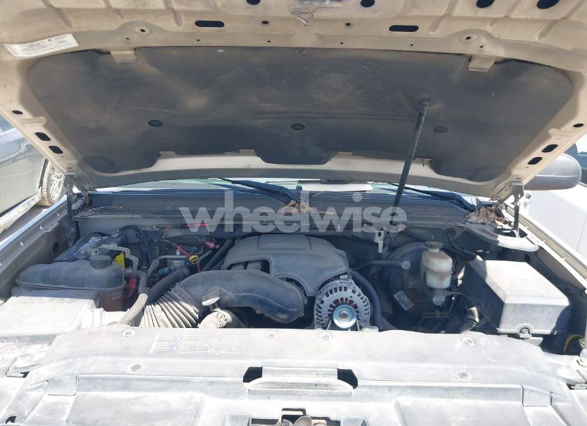 Photo 10 of 2007 Chevrolet Suburban 1500 LS (VIN 3GNFC16JX7G133370)