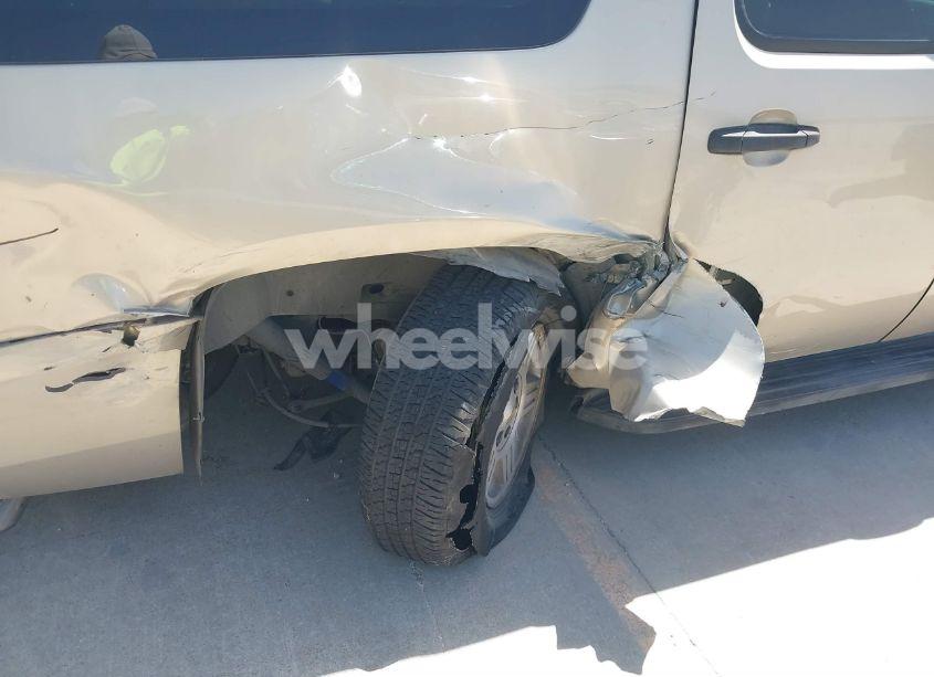 Photo 6 of 2007 Chevrolet Suburban 1500 LS (VIN 3GNFC16JX7G133370)