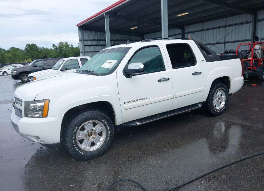 Photo 2 of 2008 Chevrolet Avalanche 1500 LT (VIN 3GNFK12308G165157)
