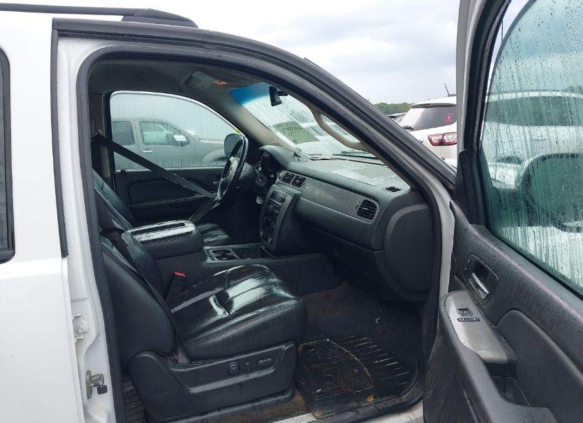 Photo 5 of 2008 Chevrolet Avalanche 1500 LT (VIN 3GNFK12308G165157)