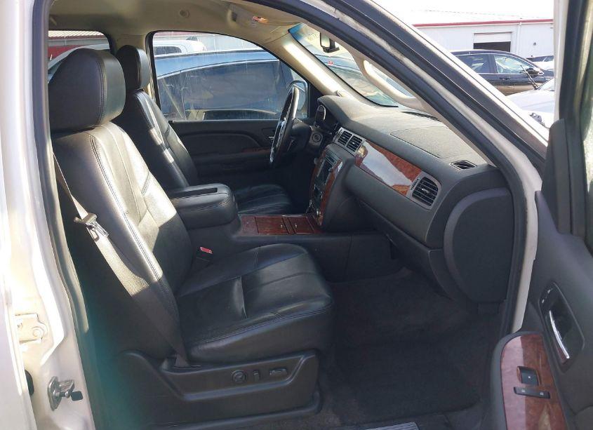 Photo 5 of 2008 Chevrolet Avalanche 1500 LTZ (VIN 3GNFK12308G260365)