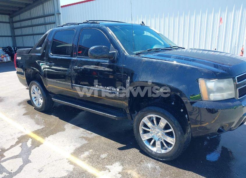 2007 Chevrolet Avalanche 1500 LT (VIN 3GNFK12317G168115) main photo
