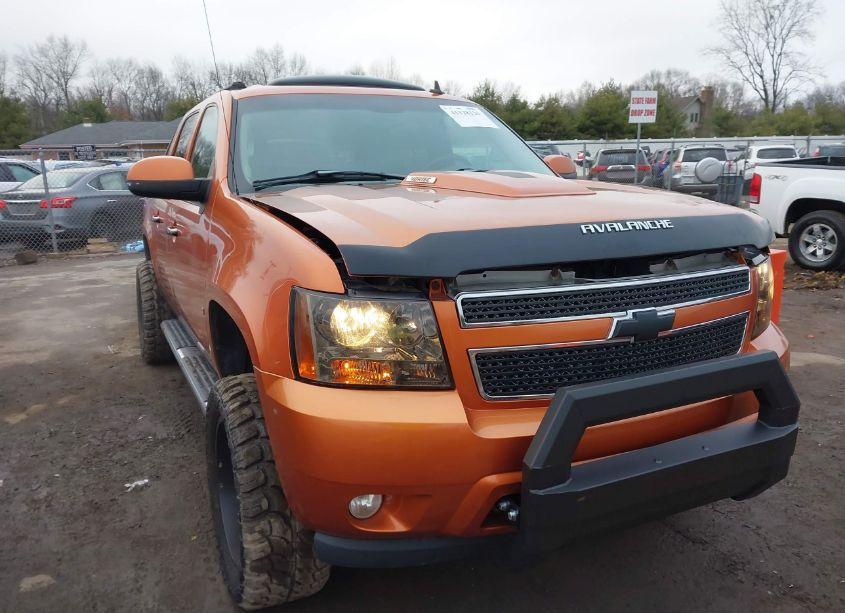 2007 Chevrolet Avalanche 1500 LTZ (VIN 3GNFK12317G237319) main photo