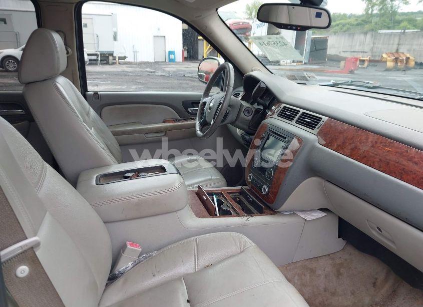 Photo 5 of 2007 Chevrolet Avalanche 1500 LTZ (VIN 3GNFK12317G270255)