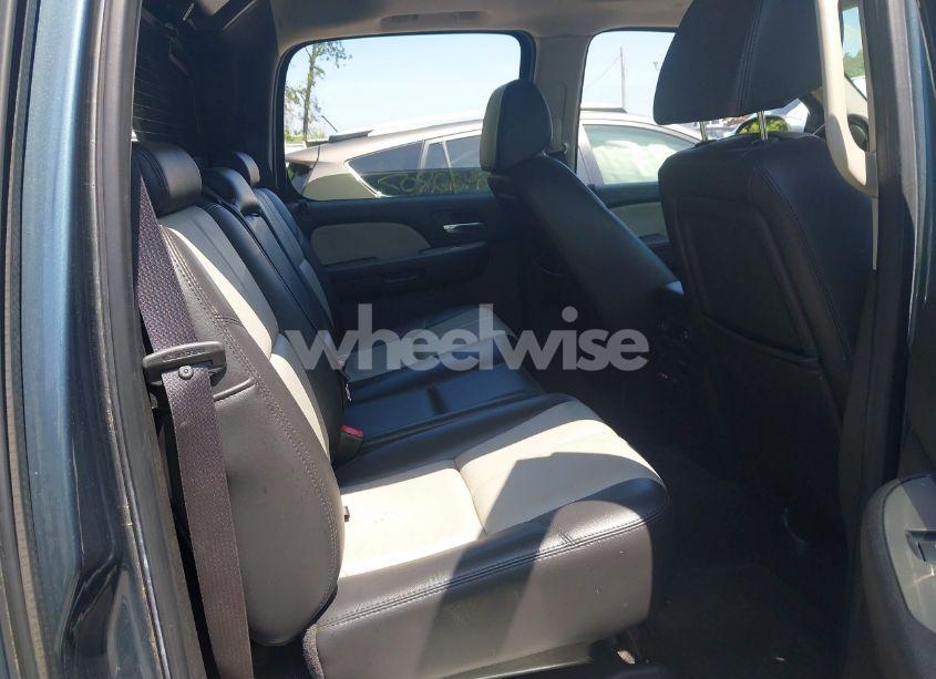 Photo 8 of 2008 Chevrolet Avalanche 1500 LT (VIN 3GNFK12318G243767)