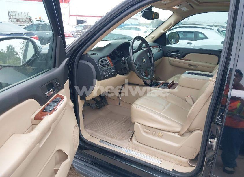 Photo 12 of 2007 Chevrolet Avalanche 1500 LTZ (VIN 3GNFK12327G298260)