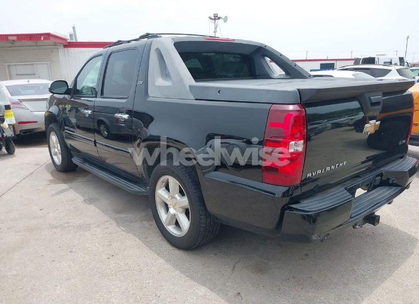 Photo 3 of 2007 Chevrolet Avalanche 1500 LTZ (VIN 3GNFK12327G298260)