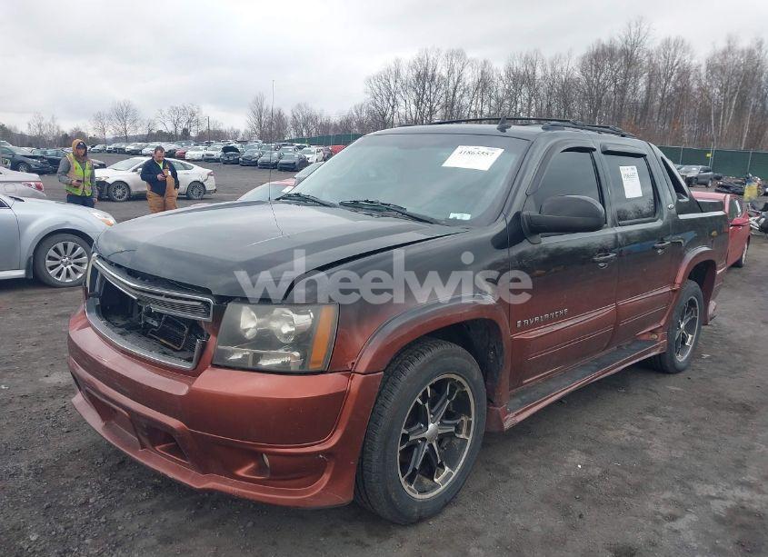 Photo 2 of 2008 Chevrolet Avalanche 1500 LT (VIN 3GNFK12328G240361)