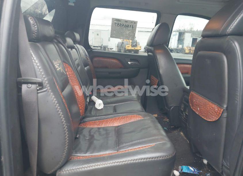 Photo 8 of 2008 Chevrolet Avalanche 1500 LT (VIN 3GNFK12328G240361)