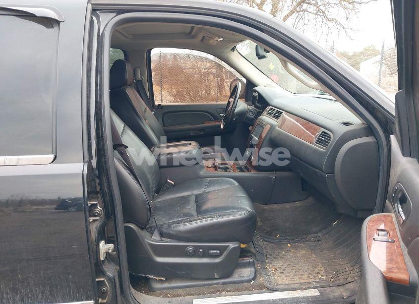 Photo 5 of 2007 Chevrolet Avalanche 1500 LTZ (VIN 3GNFK12337G268006)