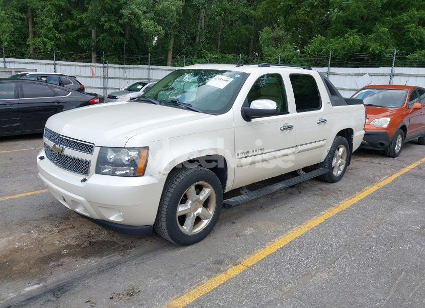 Photo 2 of 2008 Chevrolet Avalanche 1500 LTZ (VIN 3GNFK12338G263115)