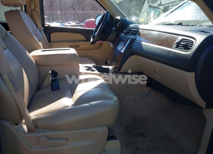 Photo 5 of 2007 Chevrolet Avalanche 1500 LT (VIN 3GNFK12347G113948)