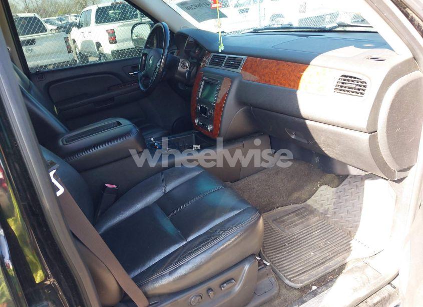 Photo 5 of 2008 Chevrolet Avalanche 1500 LTZ (VIN 3GNFK12348G157837)