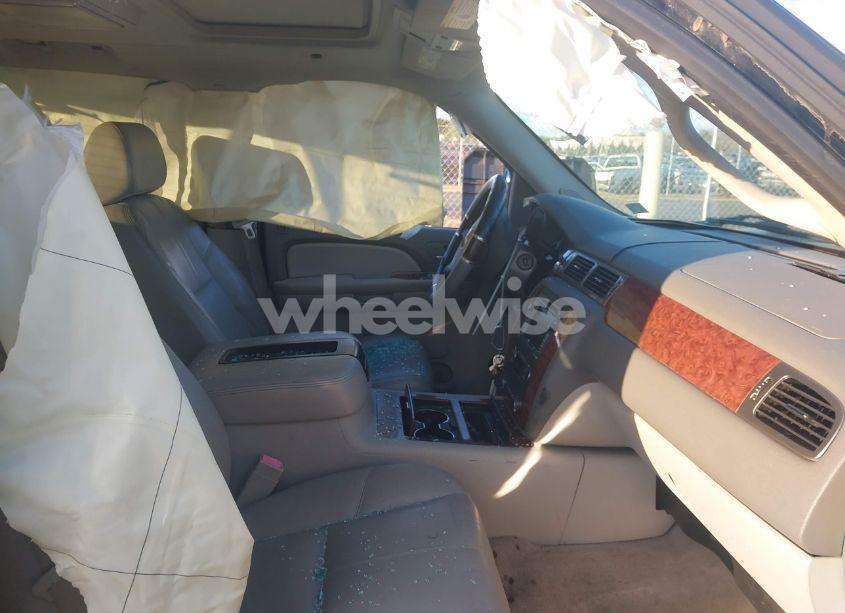 Photo 5 of 2008 Chevrolet Avalanche 1500 LTZ (VIN 3GNFK12348G161712)