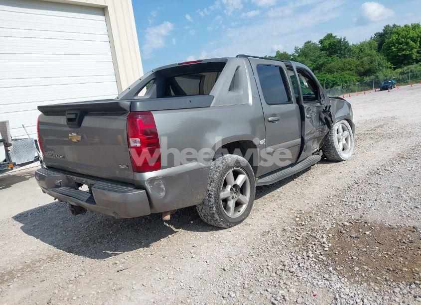 Photo 4 of 2008 Chevrolet Avalanche 1500 LT (VIN 3GNFK12348G272342)