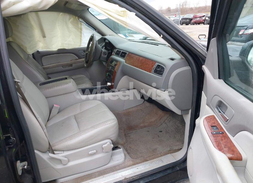 Photo 5 of 2008 Chevrolet Avalanche 1500 LT (VIN 3GNFK12358G171634)