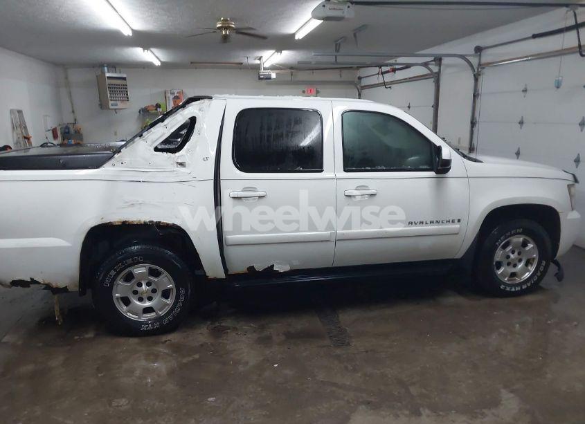 Photo 13 of 2007 Chevrolet Avalanche 1500 LT (VIN 3GNFK12367G228728)
