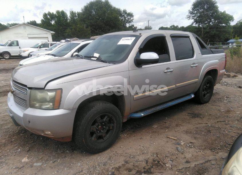 Photo 2 of 2007 Chevrolet Avalanche 1500 LT (VIN 3GNFK12367G289710)