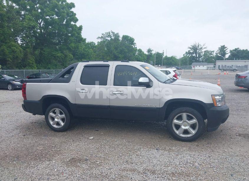 Photo 13 of 2007 Chevrolet Avalanche 1500 LTZ (VIN 3GNFK12367G298357)