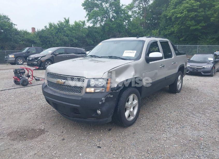 Photo 2 of 2007 Chevrolet Avalanche 1500 LTZ (VIN 3GNFK12367G298357)