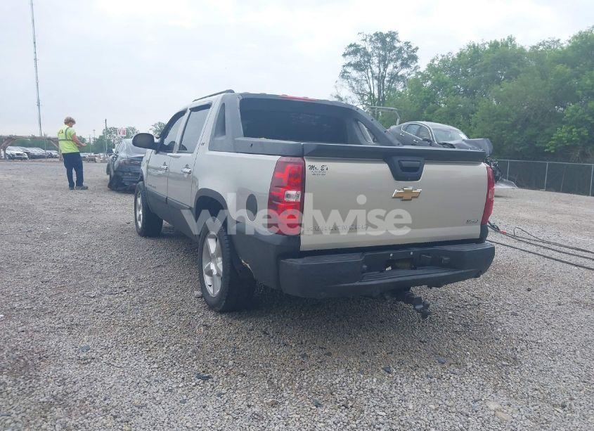 Photo 3 of 2007 Chevrolet Avalanche 1500 LTZ (VIN 3GNFK12367G298357)