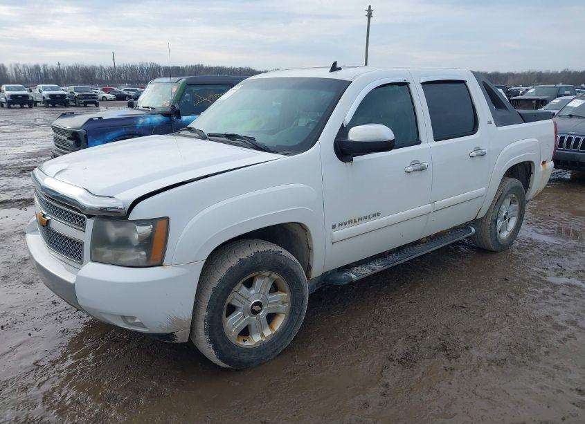 Photo 2 of 2007 Chevrolet Avalanche 1500 LT (VIN 3GNFK12377G270616)