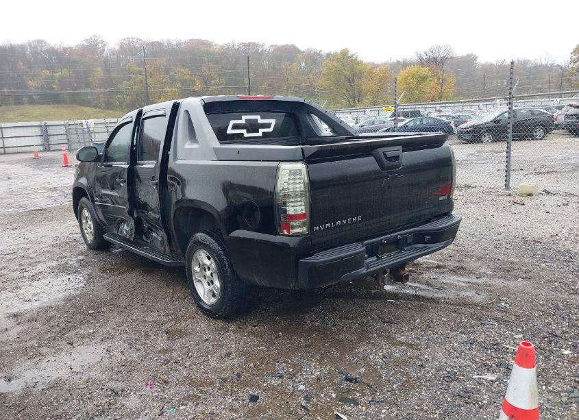 Photo 3 of 2007 Chevrolet Avalanche 1500 LS (VIN 3GNFK12387G178592)