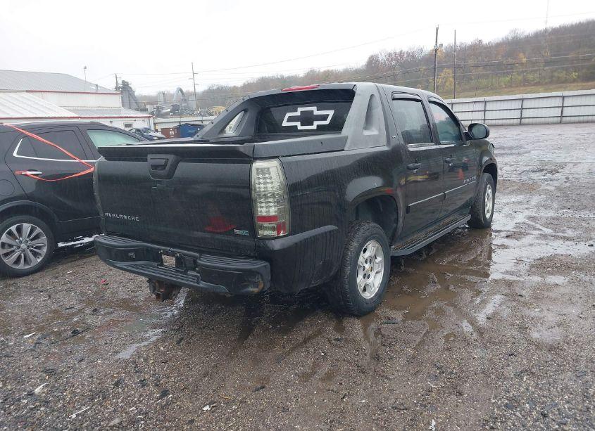 Photo 4 of 2007 Chevrolet Avalanche 1500 LS (VIN 3GNFK12387G178592)