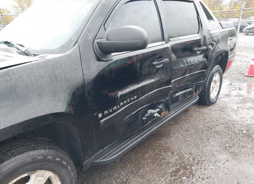 Photo 6 of 2007 Chevrolet Avalanche 1500 LS (VIN 3GNFK12387G178592)