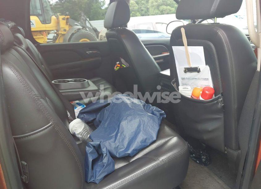 Photo 8 of 2008 Chevrolet Avalanche 1500 LTZ (VIN 3GNFK12388G232779)