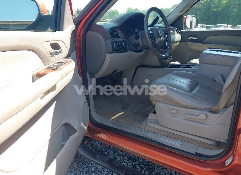 Photo 5 of 2007 Chevrolet Avalanche 1500 LT (VIN 3GNFK12397G114383)