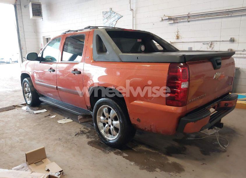 Photo 3 of 2007 Chevrolet Avalanche 1500 LS (VIN 3GNFK12397G208005)