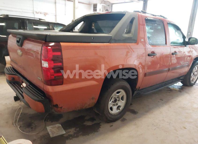 Photo 4 of 2007 Chevrolet Avalanche 1500 LS (VIN 3GNFK12397G208005)